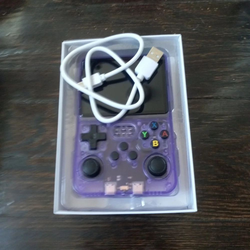 WUDS GAME MASTERS R36S EMULATOR LINUX ARC OS 2.0 Pink Box Console Purple Used